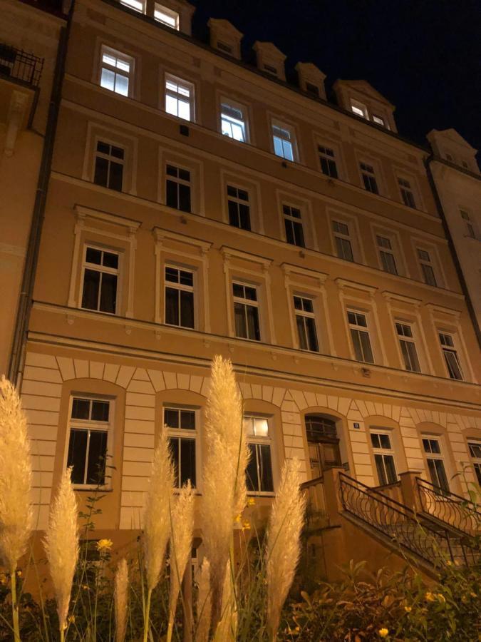 Byt S Krasnou Vyhlidkou Na Hotel Imperial Karlovy Vary Exterior photo
